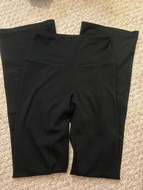 Women’s Black High-Waist Flare Fitness Pants